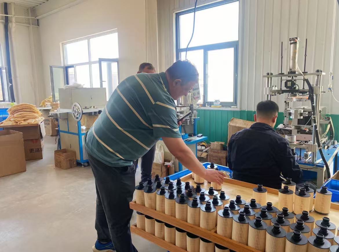 ロシアの顧客はGuohao Filter Factoryを訪れます